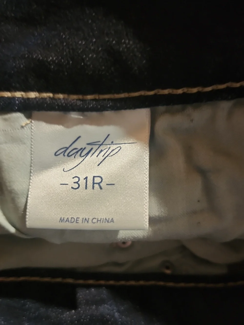 Daytrip Virgo Straight Jeans NWT Size 31